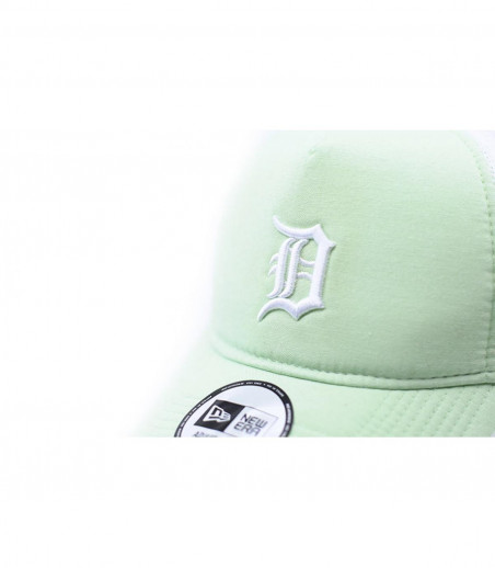 trucker D verde claro